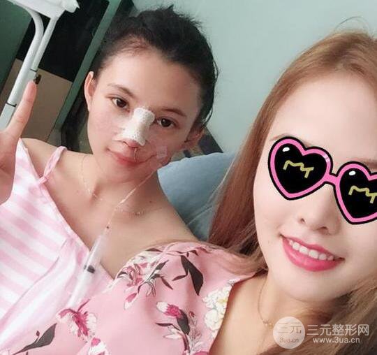 妹子做了隆鼻整形后竟變混血臉，來看看像baby還是娜扎