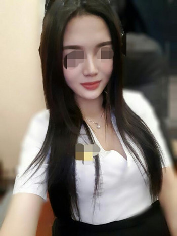 做了假體隆胸手術(shù) 我有了事業(yè)線**