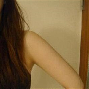 做了吸脂瘦手臂四個(gè)月，果很自然，有恢復(fù)前后對(duì)比果圖片哦~