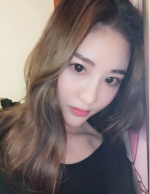 在隆鼻整形之后終于有了超精致的鼻子，尹度龍做的喲