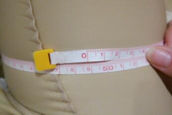 吸脂瘦大腿前后對比圖，水動力吸脂瘦大腿真實案例多對比圖經歷