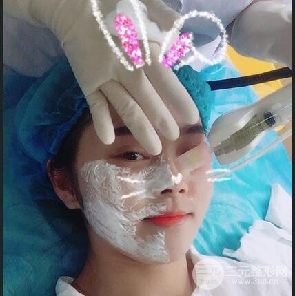 晉城鳳凰整形美容醫(yī)院微針?biāo)夤窒? /> </a>
										<a href=