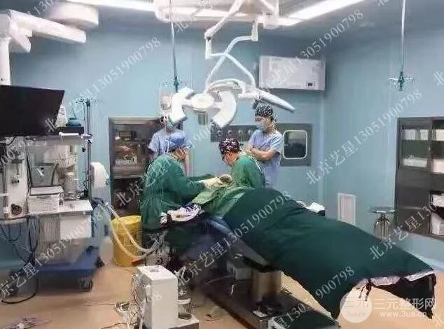 北京藝星仇侃敏微創(chuàng)肋軟骨隆鼻前后對比圖 術(shù)后一個月的恢復(fù)狀況