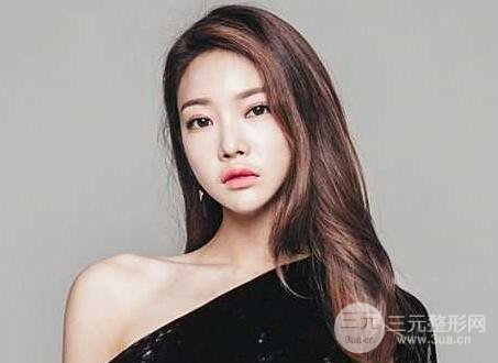 開內(nèi)眼角手術(shù)會不會留疤？