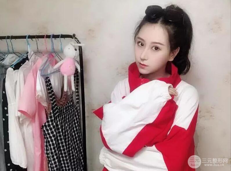 北京藝星仇侃敏微創(chuàng)肋軟骨隆鼻前后對比圖 術后一個月的恢復狀況