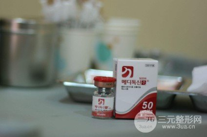注射去皺術(shù)玻尿酸和rd素的區(qū)別