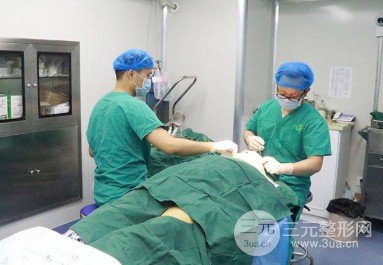 脂肪填充額頭對比圖