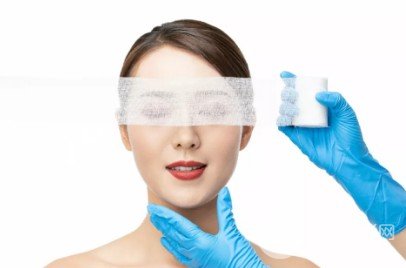 做雙眼皮手術(shù)恢復(fù)時(shí)間