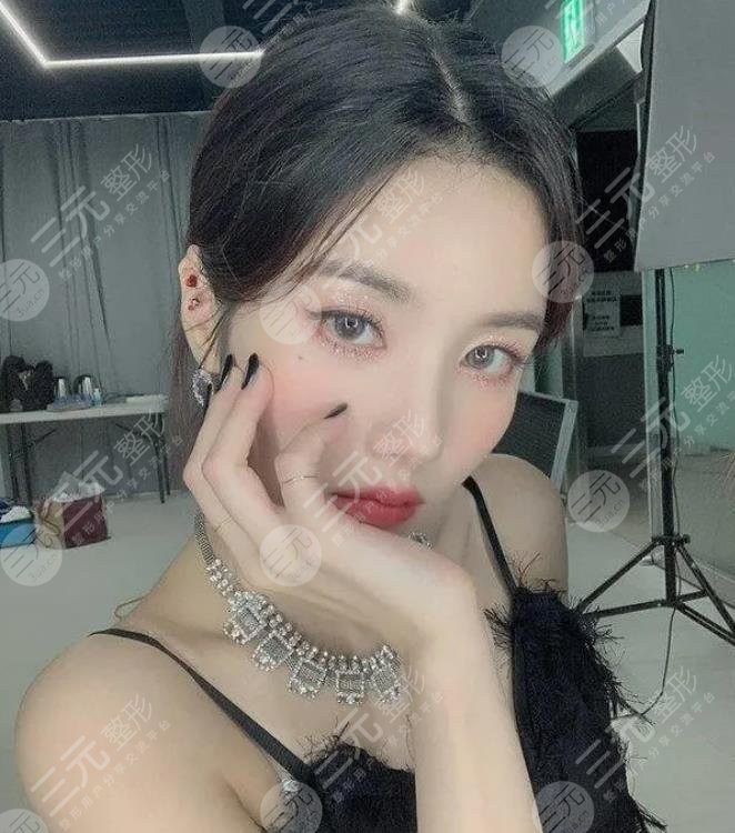 IZONE前隊(duì)長(zhǎng)權(quán)恩妃近照神似裴珠泫Irene?