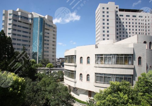 同濟(jì)大學(xué)附屬楊浦醫(yī)院眼科