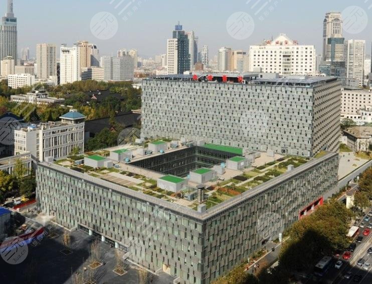 南京三甲醫(yī)院牙科排名