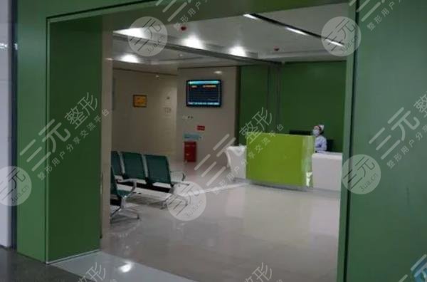 北京中諾第二口腔醫(yī)院怎么樣？地址指路！醫(yī)生簡(jiǎn)介+種植牙價(jià)格表一覽！