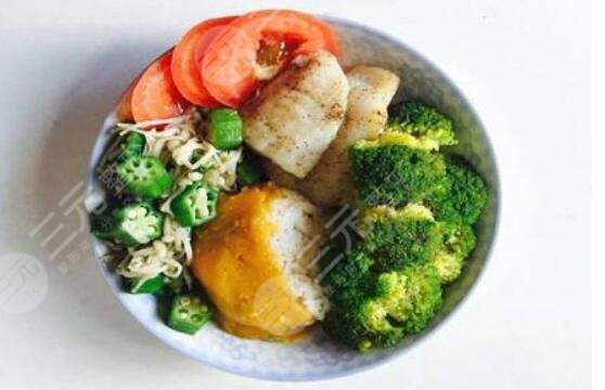 不吃晚飯減肥法容易反彈嗎？如何科學(xué)搭配減肥食譜？