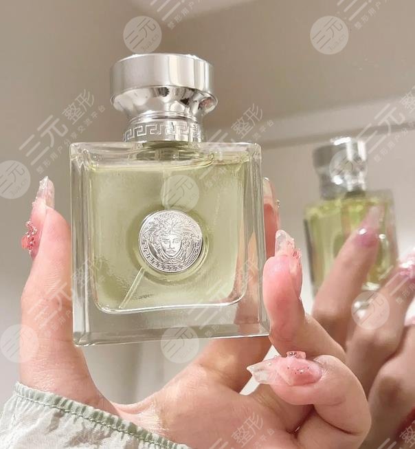 范思哲香水女士哪款好？