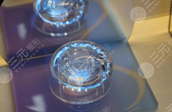 超詳細(xì)解答：產(chǎn)后乳房下垂用艾斯美假體隆胸好嗎？