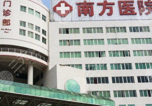 魯峰醫(yī)生脂肪豐胸怎么樣