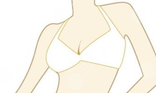 隆胸