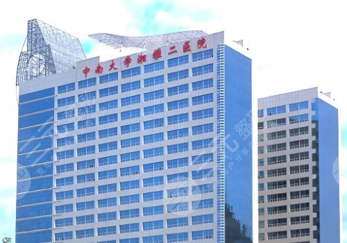 長沙抽脂隆胸多少錢